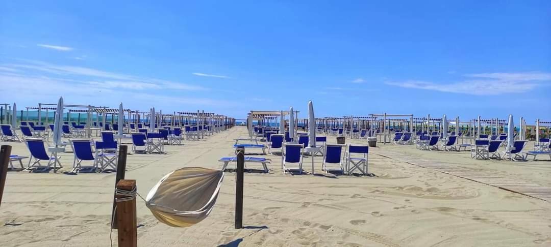 I Levrieri Hotell Torre del Lago Puccini Eksteriør bilde