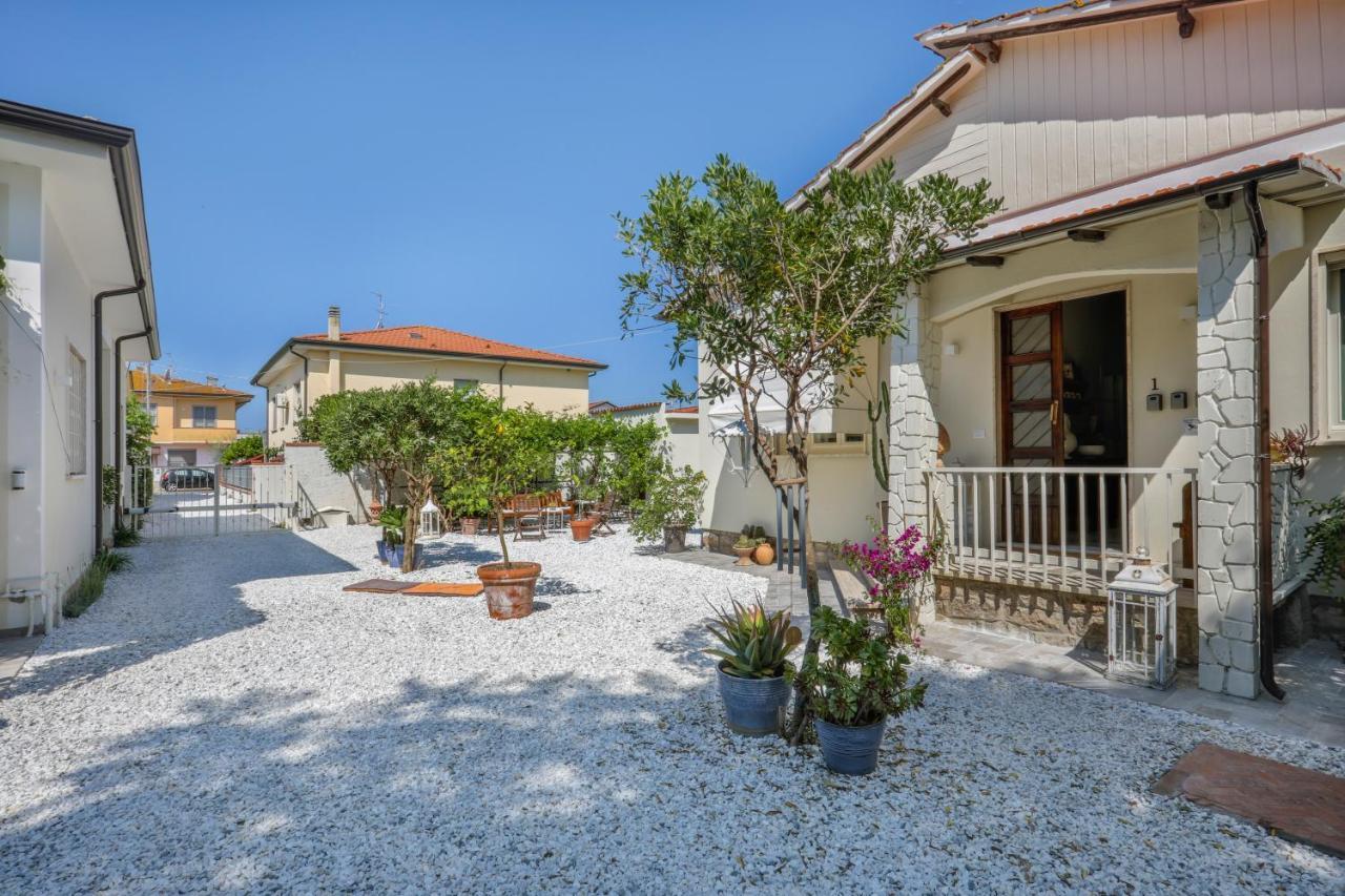 I Levrieri Hotell Torre del Lago Puccini Eksteriør bilde